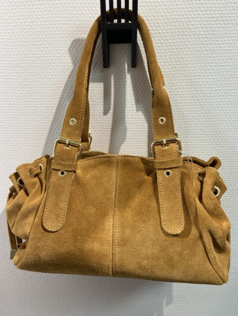 fa4d587c 5bfb 4fe9 978b d8db17a68fe0 77048 000009339f2f9196 file