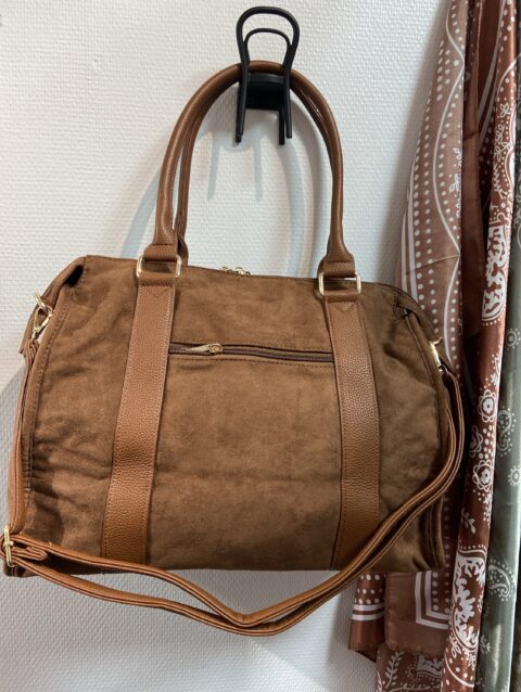 27f4e093 97cf 4dfd a446 40261f17819a 50800 000011debb91d181 file