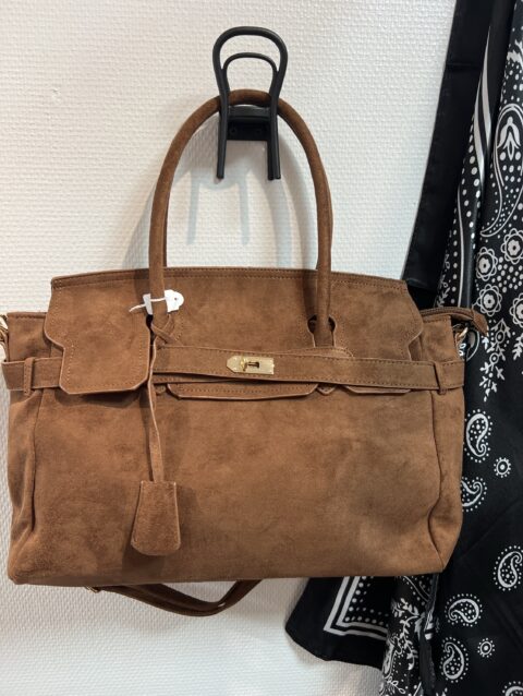 d9953b4c 99cc 42b4 bc90 c21b0419c3cc 73102 00000a66207666af file