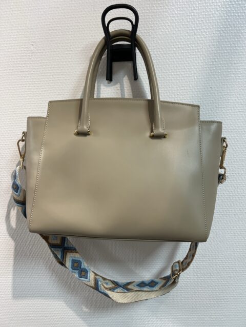 9c15b10d 14d1 4d66 8bea abf994e79817 49085 00000678ad2fd453 file