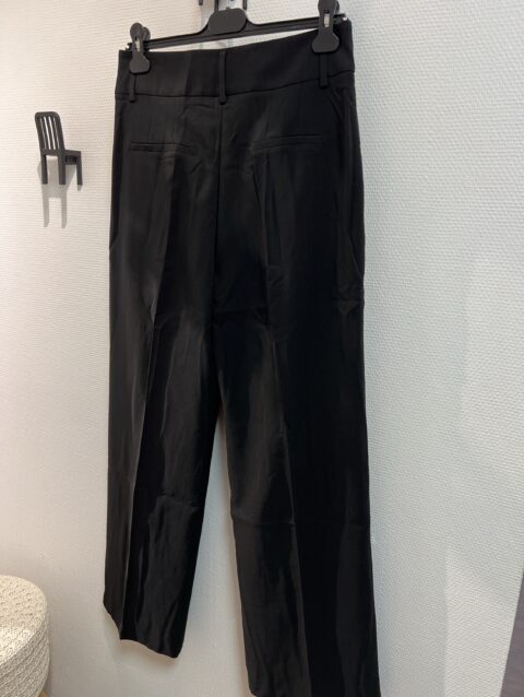 d020b2a7 b063 45a0 8162 59847a813c2e 7475 00000e9feebe3df6 file