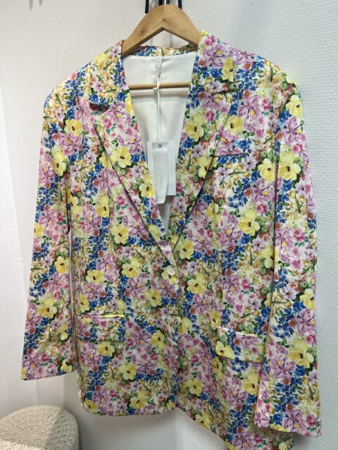 e7d3e3ae 99d6 4098 a759 4c465481e2b3 19879 000010328ee04dd6 file